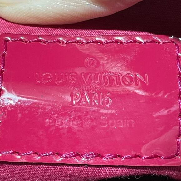 Louis Vuitton Montaigne Red and Pink Vernis Cross body or Shoulder Bag - Picture 8 of 9
